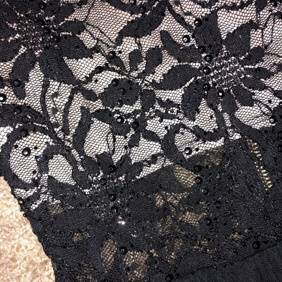 Lace Dress - Picture 2 of 3